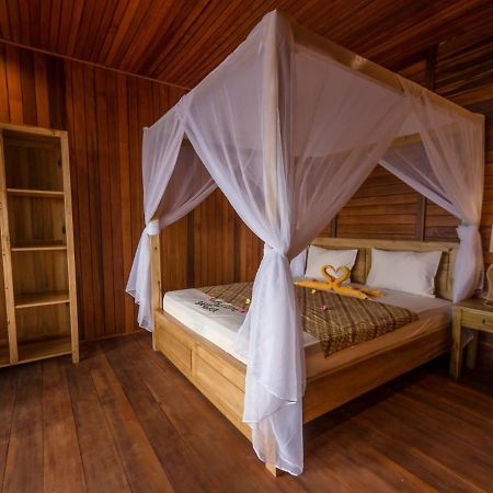 Bastianos Bangka Dive Resort Totohe Exterior photo